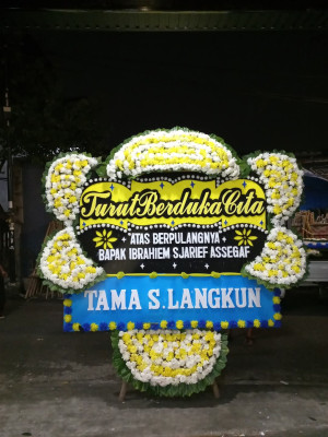 Papan Bunga Duka di Tlogosari Wetan